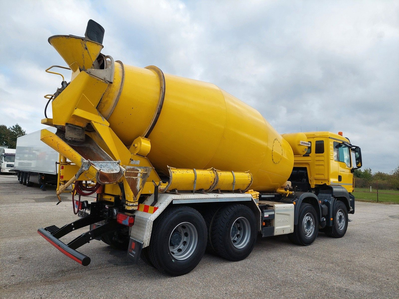 MAN TGS 32.460 8X4 BB Liebherr 9 m³ - شاحنة خلاطة خرسانة: صور 4 MAN TGS 32.460 8X4 BB Liebherr 9 m³ - شاحنة خلاطة خرسانة: صور 4