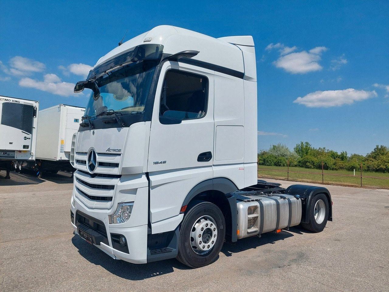 Mercedes-Benz Actros 5 1845 LS BigSpace 4x2 - شاحنة جرار: صور 1 Mercedes-Benz Actros 5 1845 LS BigSpace 4x2 - شاحنة جرار: صور 1