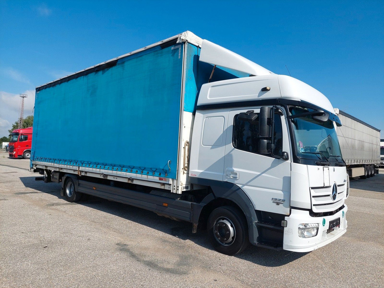 Mercedes-Benz Atego 1223 L/NR - شاحنة ستارة: صور 2 Mercedes-Benz Atego 1223 L/NR - شاحنة ستارة: صور 2