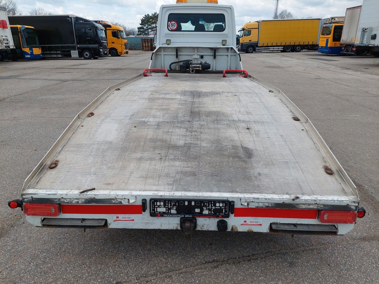 Mercedes-Benz Sprinter II 519 CDI - سيارة السحب للتصليح: صور 5 Mercedes-Benz Sprinter II 519 CDI - سيارة السحب للتصليح: صور 5