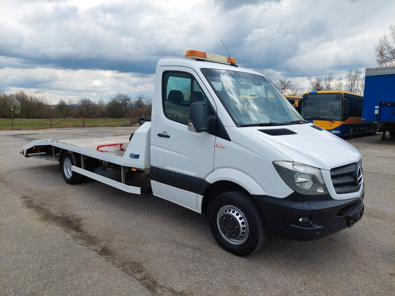 Mercedes-Benz Sprinter II 519 CDI - سيارة السحب للتصليح: صور 2 Mercedes-Benz Sprinter II 519 CDI - سيارة السحب للتصليح: صور 2