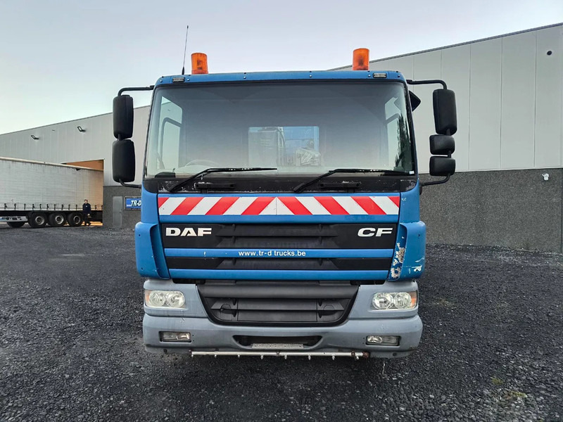 DAF CF 75.250 DRIVING CONDITION - SWEEPER NEEDS REPAIRMENT - سياره كنس شوارع: صور 2 DAF CF 75.250 DRIVING CONDITION - SWEEPER NEEDS REPAIRMENT - سياره كنس شوارع: صور 2