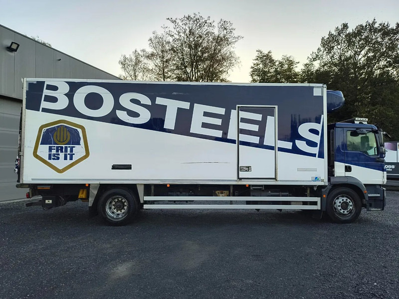 MAN TGM 18.250 2 COMPARTMENTS - 2000KG TAIL LIFT - PROBLEM COOLING UNIT - مبردة شاحنة: صور 4 MAN TGM 18.250 2 COMPARTMENTS - 2000KG TAIL LIFT - PROBLEM COOLING UNIT - مبردة شاحنة: صور 4