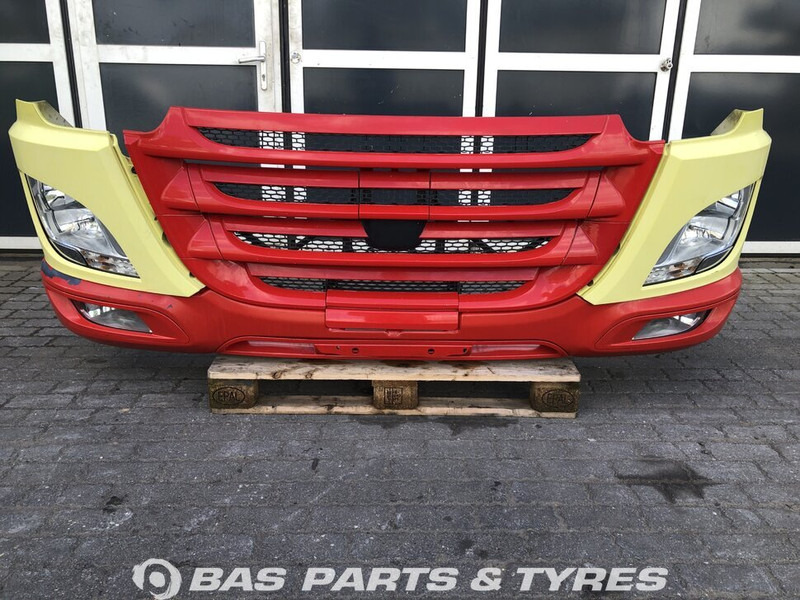DAF CF Euro 6 Bumper DAF 1837644 - كأس مترعة - شاحنة: صور 1 DAF CF Euro 6 Bumper DAF 1837644 - كأس مترعة - شاحنة: صور 1