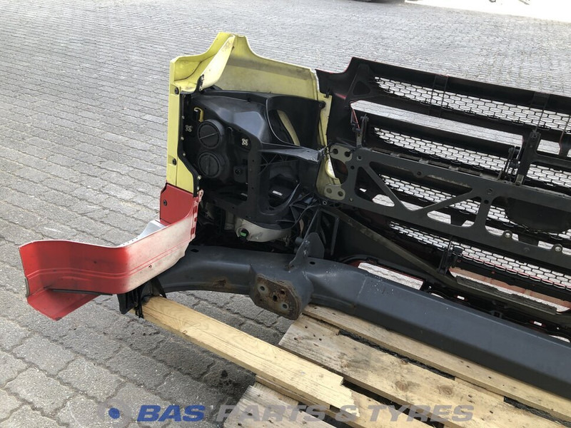 DAF CF Euro 6 Bumper DAF 1837644 - كأس مترعة - شاحنة: صور 4 DAF CF Euro 6 Bumper DAF 1837644 - كأس مترعة - شاحنة: صور 4