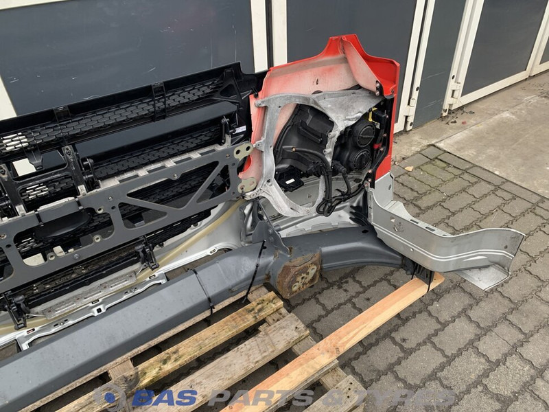 DAF CF Euro 6 Bumper DAF 1857516 - كأس مترعة - شاحنة: صور 5 DAF CF Euro 6 Bumper DAF 1857516 - كأس مترعة - شاحنة: صور 5