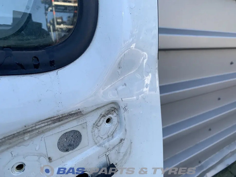 DAF CF Euro 6 Portier Rechts DAF 1355334 - باب و قطع الغيار - شاحنة: صور 3 DAF CF Euro 6 Portier Rechts DAF 1355334 - باب و قطع الغيار - شاحنة: صور 3