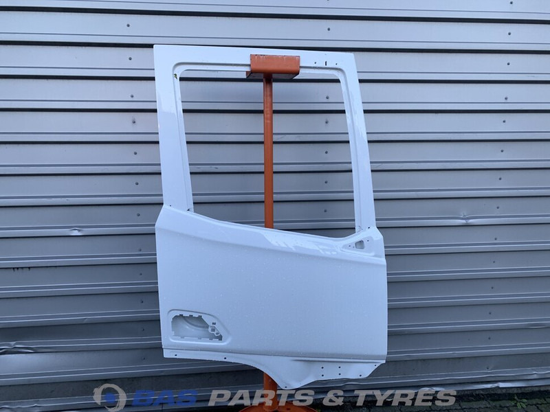 DAF XF G2 - باب و قطع الغيار - شاحنة: صور 1 DAF XF G2 - باب و قطع الغيار - شاحنة: صور 1