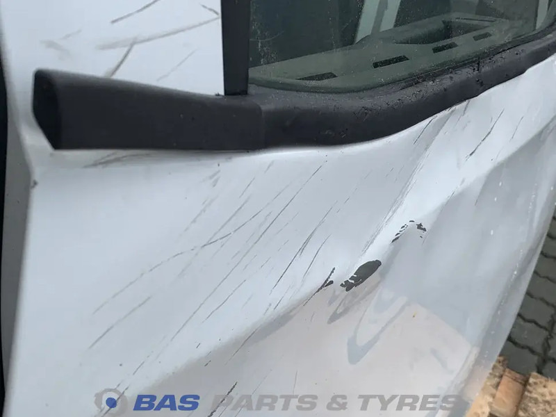 باب و قطع الغيار - شاحنة DAF XF G2: صور 6