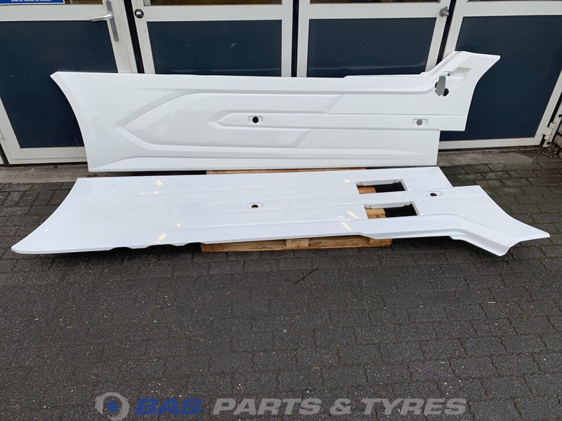 DAF XG Sideskirt Set DAF 2292740 - هيكل السيارة الخارجية - شاحنة: صور 1 DAF XG Sideskirt Set DAF 2292740 - هيكل السيارة الخارجية - شاحنة: صور 1