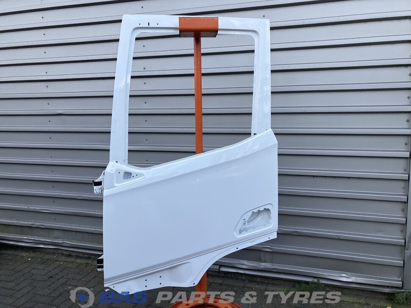 DAF XG - باب و قطع الغيار - شاحنة: صور 1 DAF XG - باب و قطع الغيار - شاحنة: صور 1