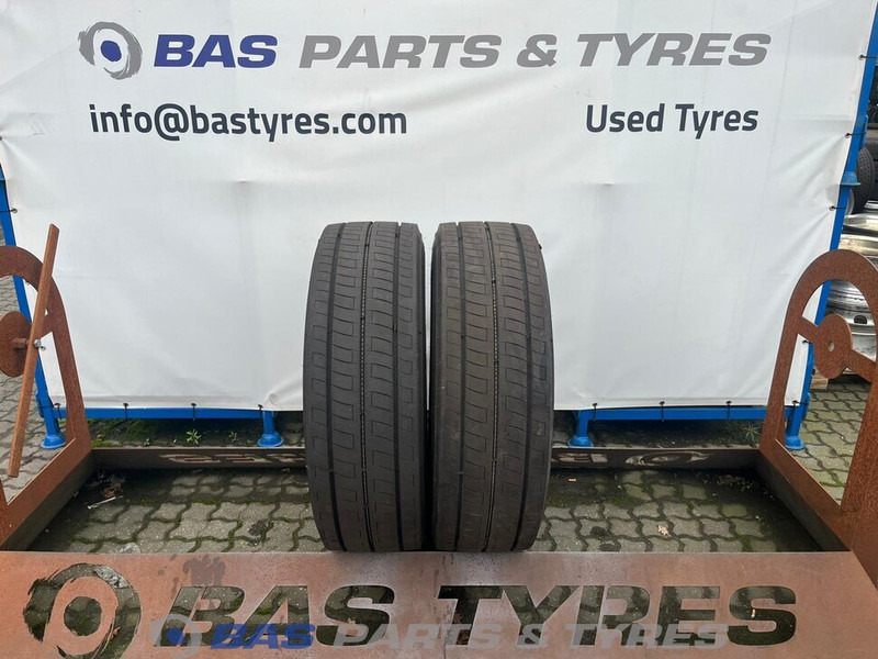 Firestone Firestone 315/70R22.5 FS424 EVO 156/150 M+S 3PMSF gebruikte set - الإطارات - شاحنة: صور 1 Firestone Firestone 315/70R22.5 FS424 EVO 156/150 M+S 3PMSF gebruikte set - الإطارات - شاحنة: صور 1