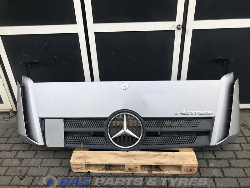 Mercedes-Benz Actros MP4 Frontklep Mercedes A 960 750 15 67 - جلوپنجره - شاحنة: صور 1 Mercedes-Benz Actros MP4 Frontklep Mercedes A 960 750 15 67 - جلوپنجره - شاحنة: صور 1