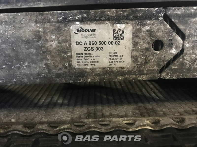 Mercedes-Benz Actros MP4 Koelerpakket Mercedes OM471LA 420 A 960 500 08 01 - المشعاع - شاحنة: صور 3 Mercedes-Benz Actros MP4 Koelerpakket Mercedes OM471LA 420 A 960 500 08 01 - المشعاع - شاحنة: صور 3