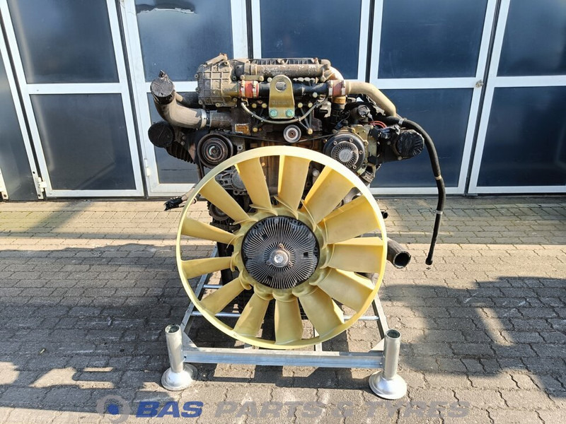 Mercedes-Benz Actros MP4 Motor Mercedes OM471.926 420 A 002 010 65 00 - المحرك - شاحنة: صور 4 Mercedes-Benz Actros MP4 Motor Mercedes OM471.926 420 A 002 010 65 00 - المحرك - شاحنة: صور 4