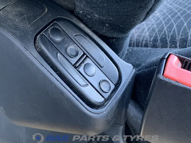 Mercedes-Benz Actros MP4 - مقاعد السيارات - شاحنة: صور 5 Mercedes-Benz Actros MP4 - مقاعد السيارات - شاحنة: صور 5