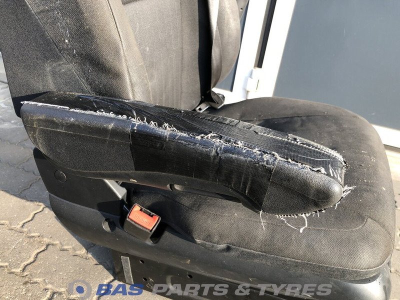 Mercedes-Benz Actros MP4 - مقاعد السيارات - شاحنة: صور 5 Mercedes-Benz Actros MP4 - مقاعد السيارات - شاحنة: صور 5