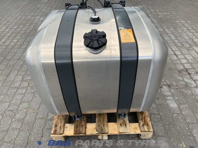 Mercedes-Benz Brandstoftank Mercedes 360 Liter A 960 470 51 04 - خزان وقود - شاحنة: صور 1 Mercedes-Benz Brandstoftank Mercedes 360 Liter A 960 470 51 04 - خزان وقود - شاحنة: صور 1