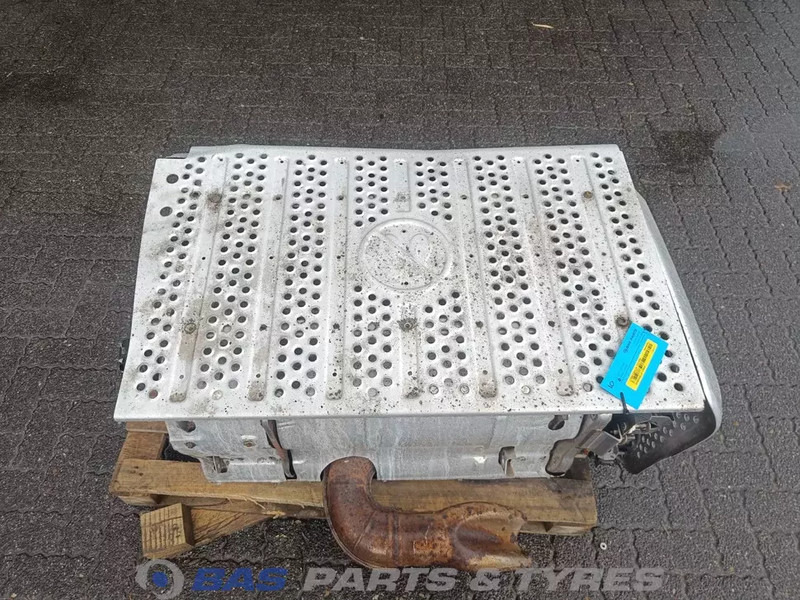 Mercedes-Benz Uitlaatdemper Mercedes A 006 490 74 12 - كاتم صوت - شاحنة: صور 3 Mercedes-Benz Uitlaatdemper Mercedes A 006 490 74 12 - كاتم صوت - شاحنة: صور 3