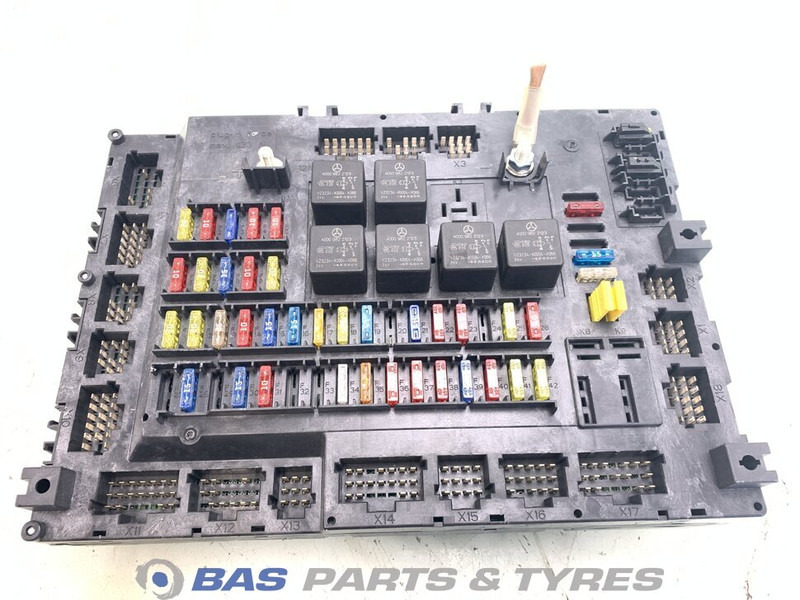 Mercedes-Benz Zekeringkast Mercedes A 001 446 20 58 - كتلة التحكم - شاحنة: صور 2 Mercedes-Benz Zekeringkast Mercedes A 001 446 20 58 - كتلة التحكم - شاحنة: صور 2