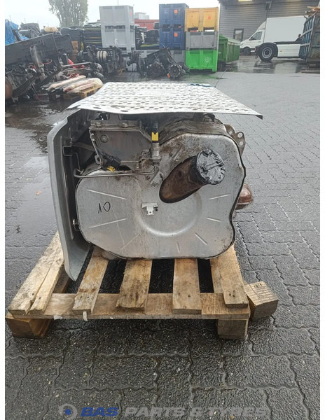 Mercedes-Benz  - كاتم صوت - شاحنة: صور 4 Mercedes-Benz  - كاتم صوت - شاحنة: صور 4