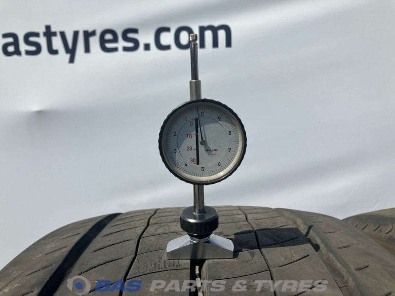 Pirelli - الإطارات - شاحنة: صور 3 Pirelli - الإطارات - شاحنة: صور 3