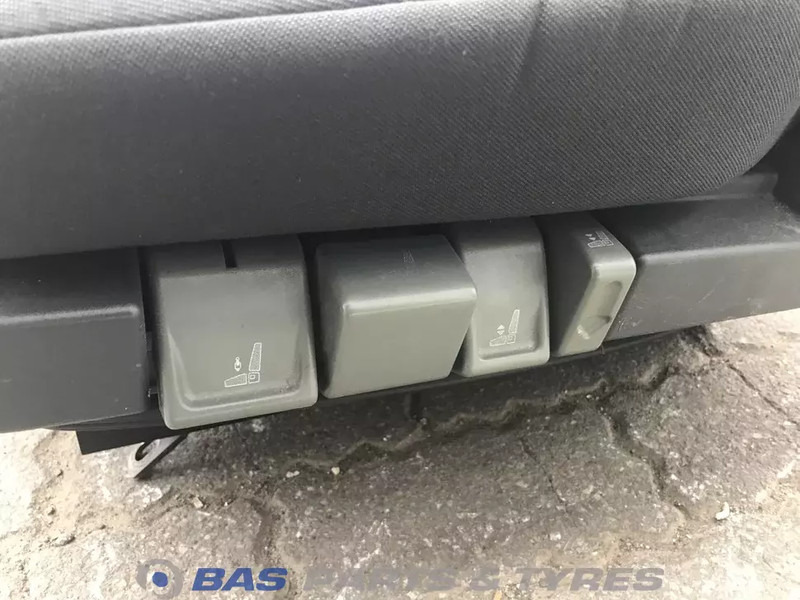 Renault Premium (Meerdere types) Bestuurdersstoel Renault 7422289046 - مقاعد السيارات - شاحنة: صور 5 Renault Premium (Meerdere types) Bestuurdersstoel Renault 7422289046 - مقاعد السيارات - شاحنة: صور 5