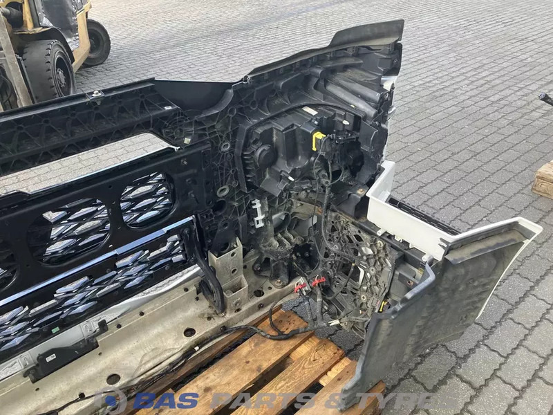 Renault T-Serie Evolution Bumper Renault 7423645386 - كأس مترعة - شاحنة: صور 4 Renault T-Serie Evolution Bumper Renault 7423645386 - كأس مترعة - شاحنة: صور 4