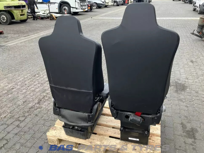 Renault T-Serie - مقاعد السيارات - شاحنة: صور 3 Renault T-Serie - مقاعد السيارات - شاحنة: صور 3