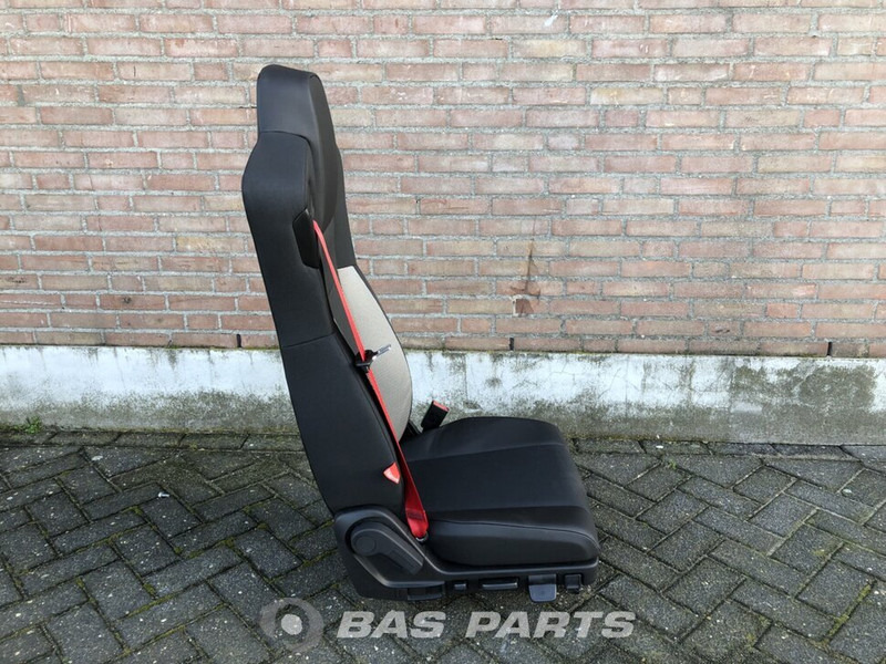 Renault  - مقاعد السيارات - شاحنة: صور 4 Renault  - مقاعد السيارات - شاحنة: صور 4