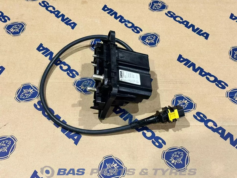 Scania HoofdSchakelaar Scania 2742010 - الكابلات / الأسلاك - شاحنة: صور 2 Scania HoofdSchakelaar Scania 2742010 - الكابلات / الأسلاك - شاحنة: صور 2