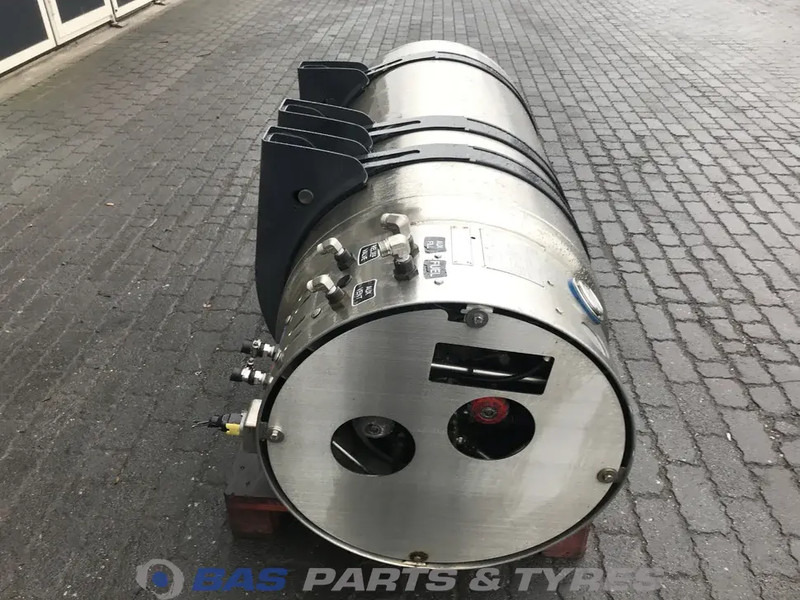 Scania LNG tank Scania 352 Liter 1776103 - خزان وقود - شاحنة: صور 4 Scania LNG tank Scania 352 Liter 1776103 - خزان وقود - شاحنة: صور 4