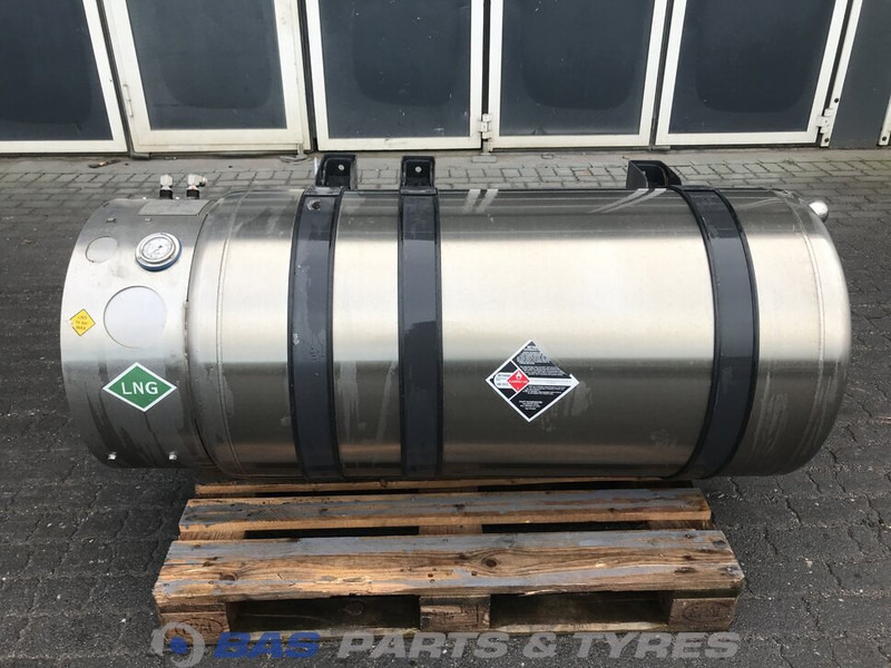 Scania LNG tank Scania 352 Liter 2574686 - خزان وقود - شاحنة: صور 1 Scania LNG tank Scania 352 Liter 2574686 - خزان وقود - شاحنة: صور 1