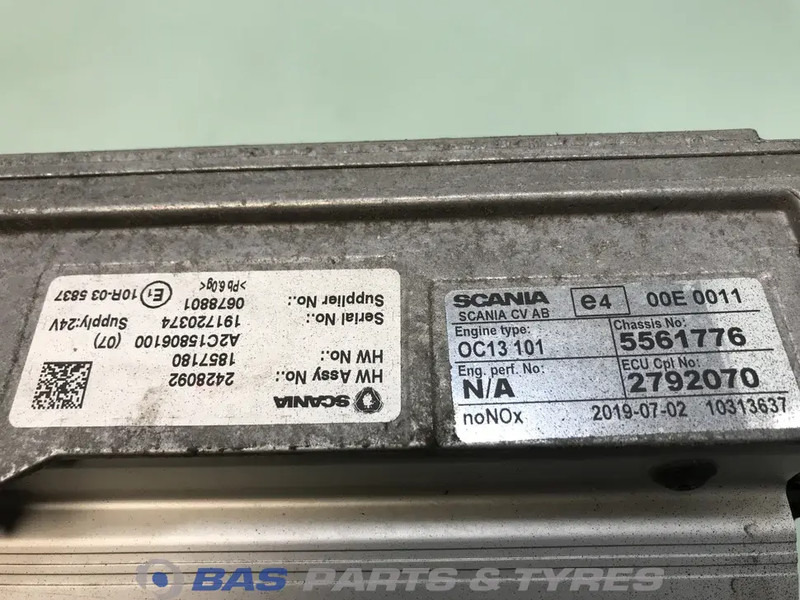 Scania Motormanagement ECU Scania 2792070 - كتلة التحكم - شاحنة: صور 3 Scania Motormanagement ECU Scania 2792070 - كتلة التحكم - شاحنة: صور 3