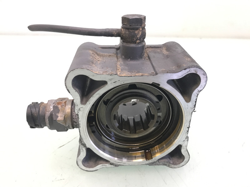 Scania PTO Scania 1530346 - المحور و قطع الغيار - شاحنة: صور 2 Scania PTO Scania 1530346 - المحور و قطع الغيار - شاحنة: صور 2