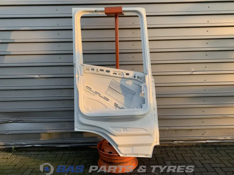 Scania R-Serie NextGen Portier Links Scania 2044983 - باب و قطع الغيار - شاحنة: صور 2 Scania R-Serie NextGen Portier Links Scania 2044983 - باب و قطع الغيار - شاحنة: صور 2