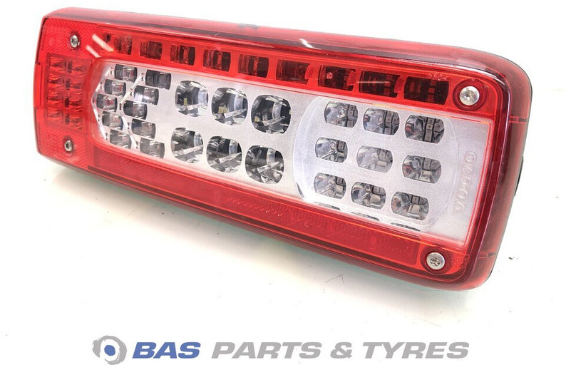 Volvo Achterlicht Links Volvo 82483074 - الضوء الخلفي - شاحنة: صور 1 Volvo Achterlicht Links Volvo 82483074 - الضوء الخلفي - شاحنة: صور 1