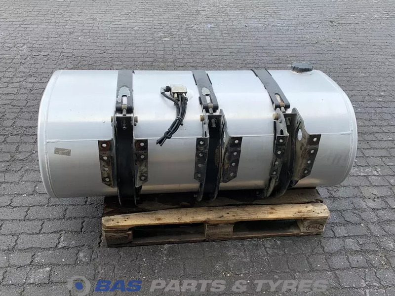 Volvo Brandstoftank Volvo 475 Liter G2010 - خزان وقود - شاحنة: صور 2 Volvo Brandstoftank Volvo 475 Liter G2010 - خزان وقود - شاحنة: صور 2