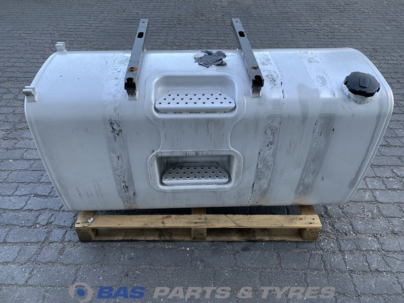 Volvo Brandstoftank Volvo 550 Liter G0000130 - خزان وقود - شاحنة: صور 1 Volvo Brandstoftank Volvo 550 Liter G0000130 - خزان وقود - شاحنة: صور 1