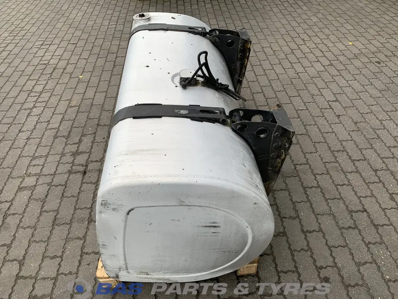 Volvo Brandstoftank Volvo 610 Liter G0000172 - خزان وقود - شاحنة: صور 2 Volvo Brandstoftank Volvo 610 Liter G0000172 - خزان وقود - شاحنة: صور 2