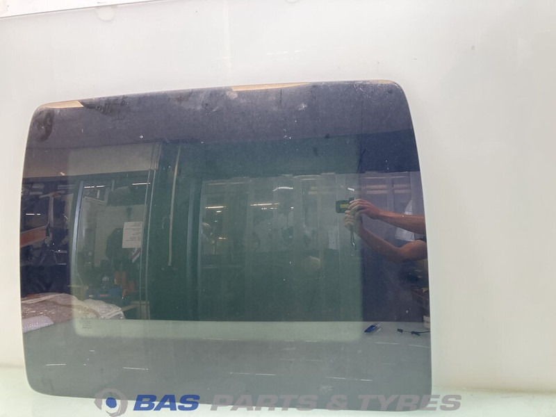 Volvo Dakluik Volvo 21325001 - حاجب الشمس - شاحنة: صور 1 Volvo Dakluik Volvo 21325001 - حاجب الشمس - شاحنة: صور 1