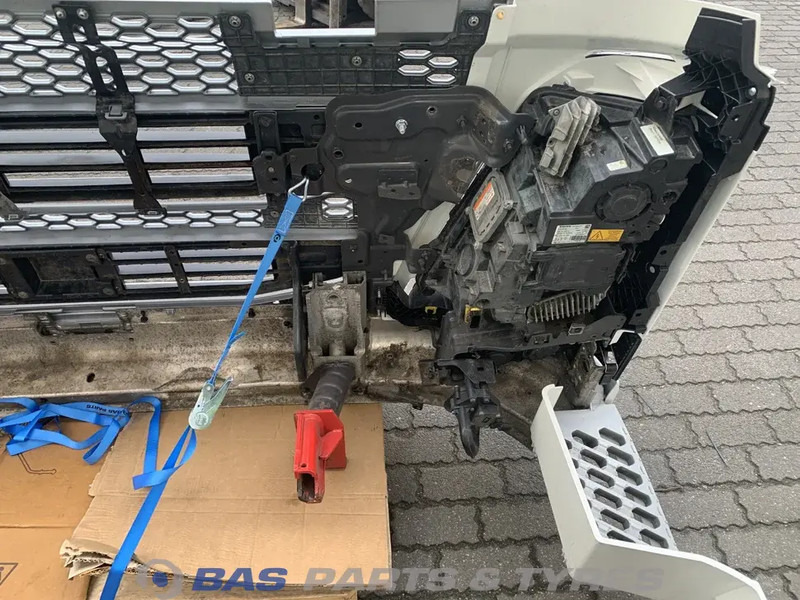 Volvo FH4 Bumper Volvo 82492251 - كأس مترعة - شاحنة: صور 5 Volvo FH4 Bumper Volvo 82492251 - كأس مترعة - شاحنة: صور 5