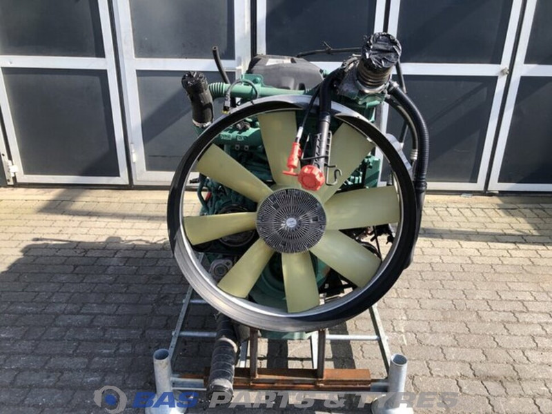 Volvo FH4 - المحرك - شاحنة: صور 4 Volvo FH4 - المحرك - شاحنة: صور 4