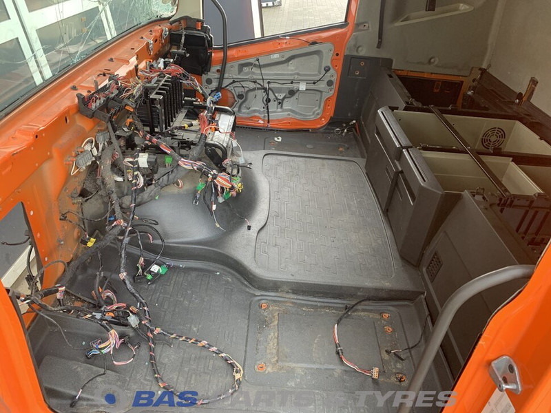 Volvo FH4 - الكابينة والداخلية - شاحنة: صور 5 Volvo FH4 - الكابينة والداخلية - شاحنة: صور 5