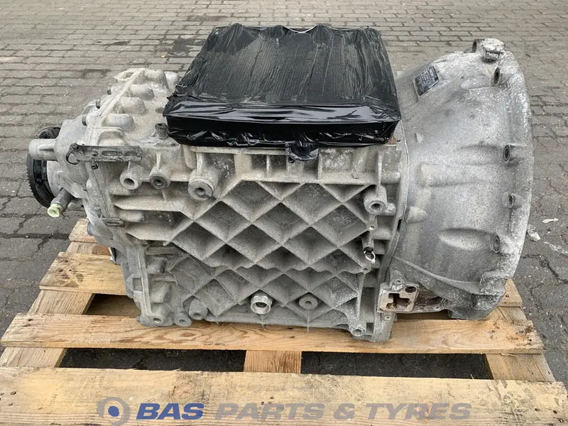 Volvo FH4 - علبة التروس - شاحنة: صور 3 Volvo FH4 - علبة التروس - شاحنة: صور 3