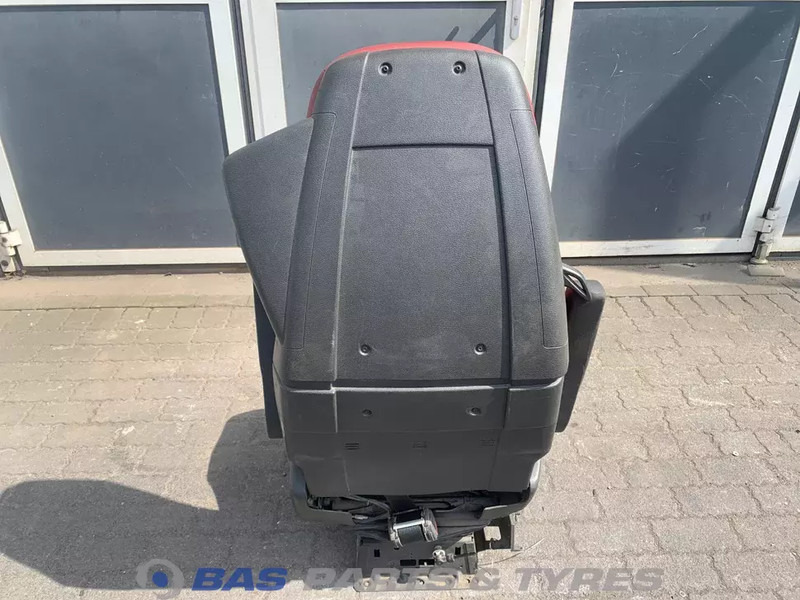 Volvo FH4 - مقاعد السيارات - شاحنة: صور 3 Volvo FH4 - مقاعد السيارات - شاحنة: صور 3