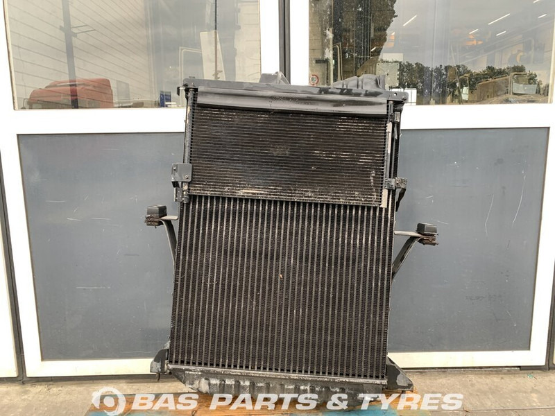 Volvo FM3 Koelerpakket Volvo D11C 330 1676631 - المشعاع - شاحنة: صور 2 Volvo FM3 Koelerpakket Volvo D11C 330 1676631 - المشعاع - شاحنة: صور 2