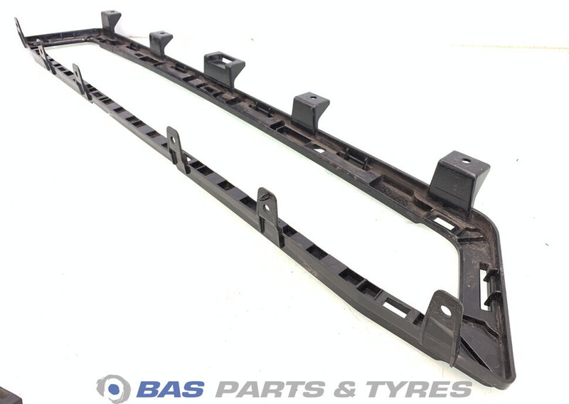 Volvo Grille Volvo 84459359 - جلوپنجره - شاحنة: صور 2 Volvo Grille Volvo 84459359 - جلوپنجره - شاحنة: صور 2