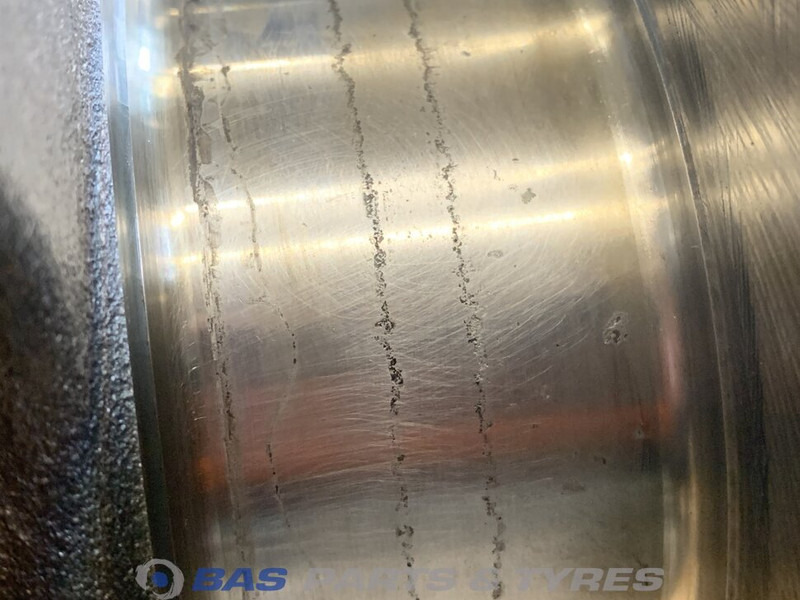 العمود المرفقي - شاحنة Volvo Krukas Volvo 1547468: صور 12 العمود المرفقي - شاحنة Volvo Krukas Volvo 1547468: صور 12