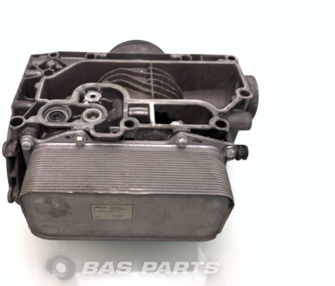 Volvo Oliekoeler Volvo 20860484 - مبرد الزيت - شاحنة: صور 4 Volvo Oliekoeler Volvo 20860484 - مبرد الزيت - شاحنة: صور 4